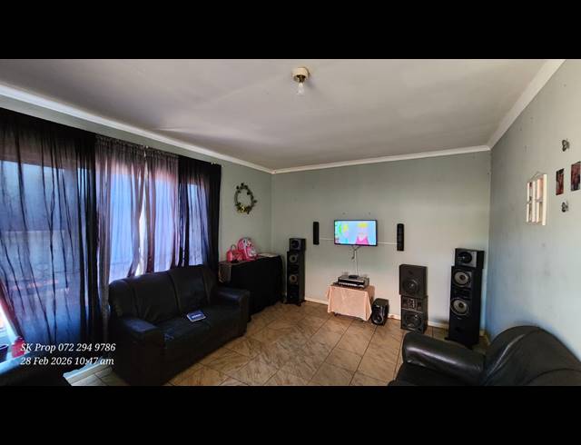 3 BEDROOM FREESTANDING FOR SALE IN NORTHDALE